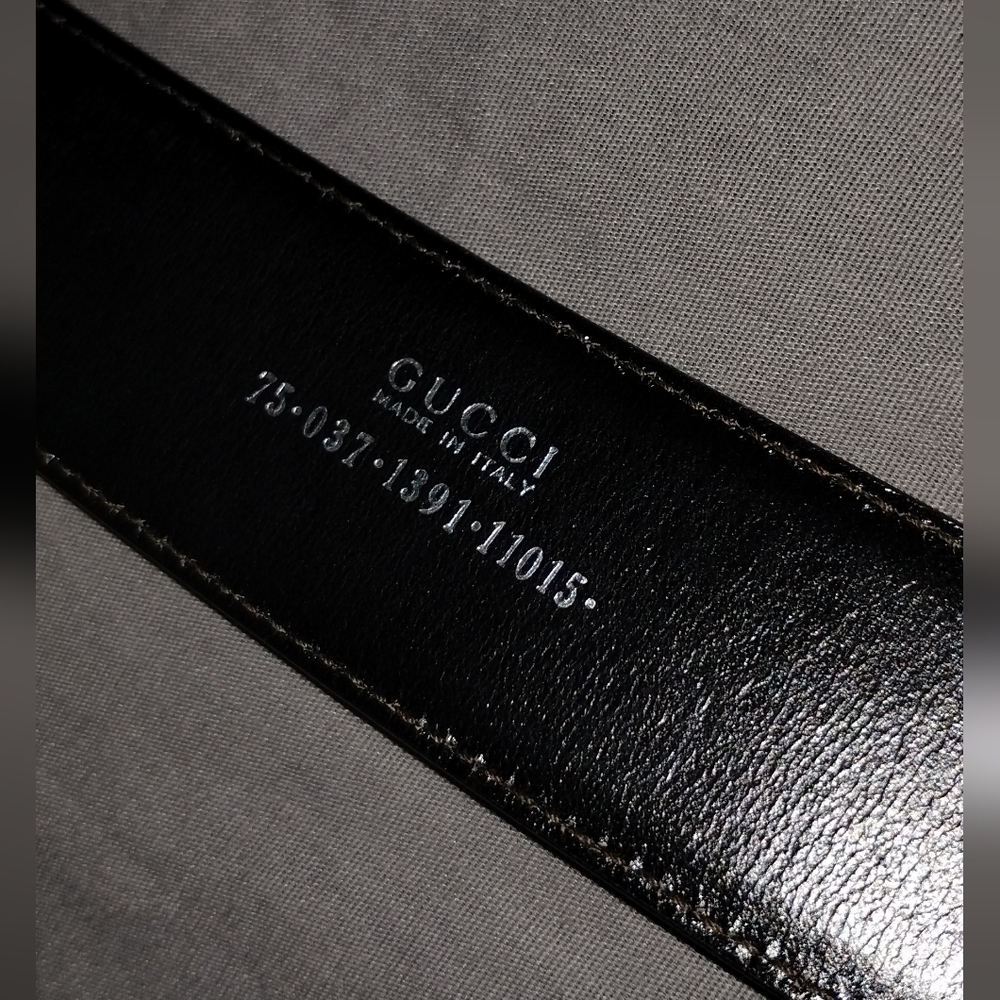 GUCCI BELT ~ BLACK LEATHER WITH SILVER "G" BUCKLE - Picture 15 of 16
